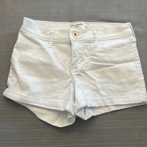 Abercrombie kids white shortie short jean shorts